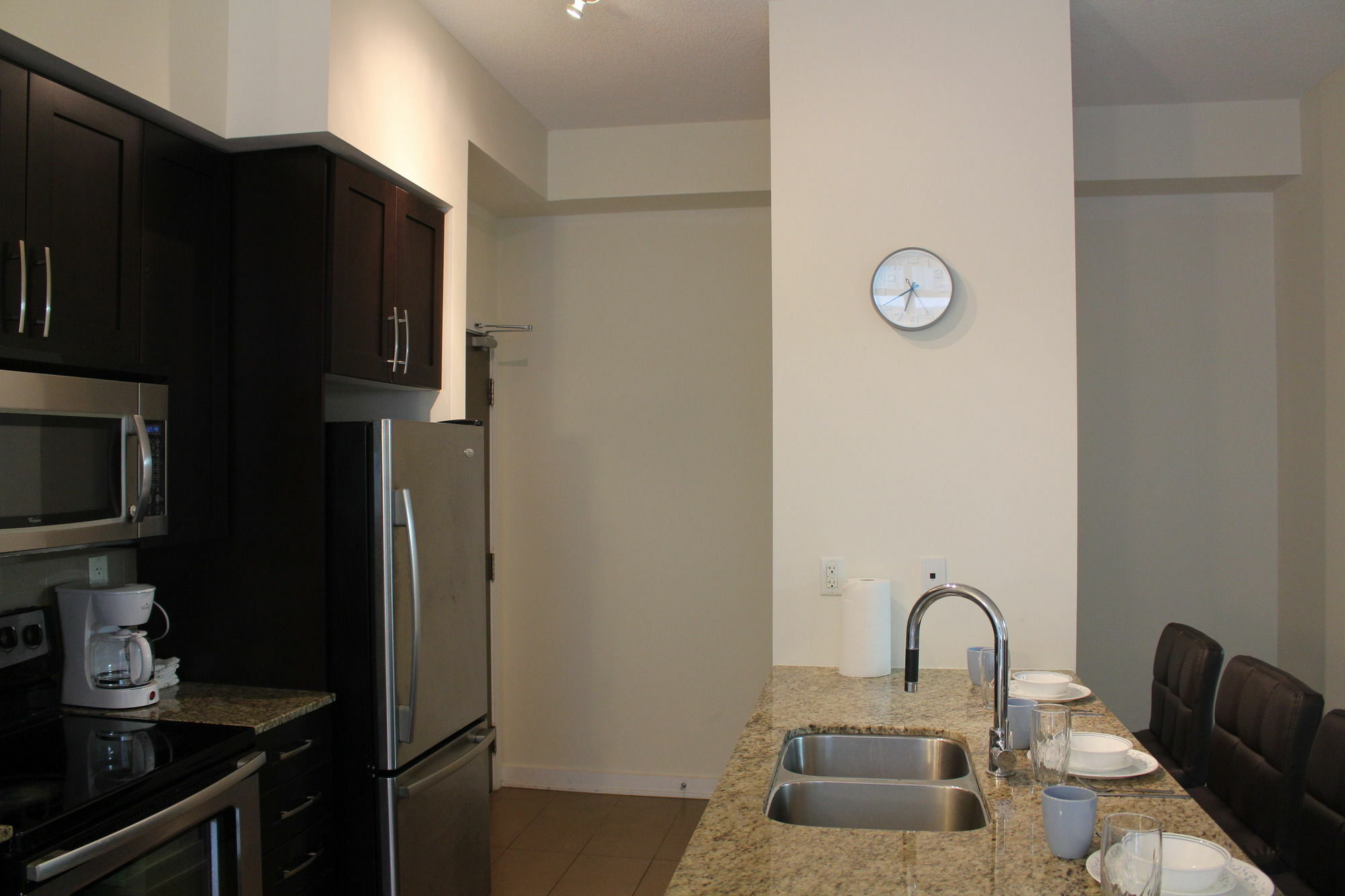 Custom Luxury Suite - By Elite Suites Mississauga Exteriör bild