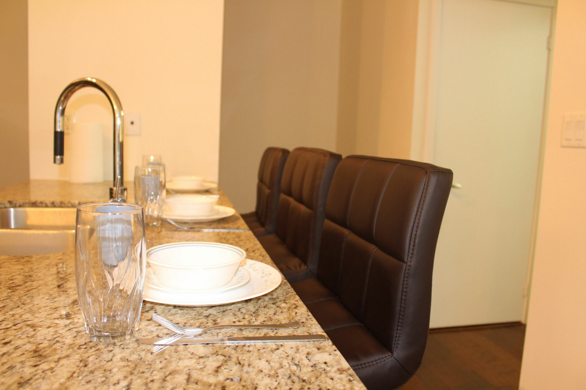 Custom Luxury Suite - By Elite Suites Mississauga Exteriör bild